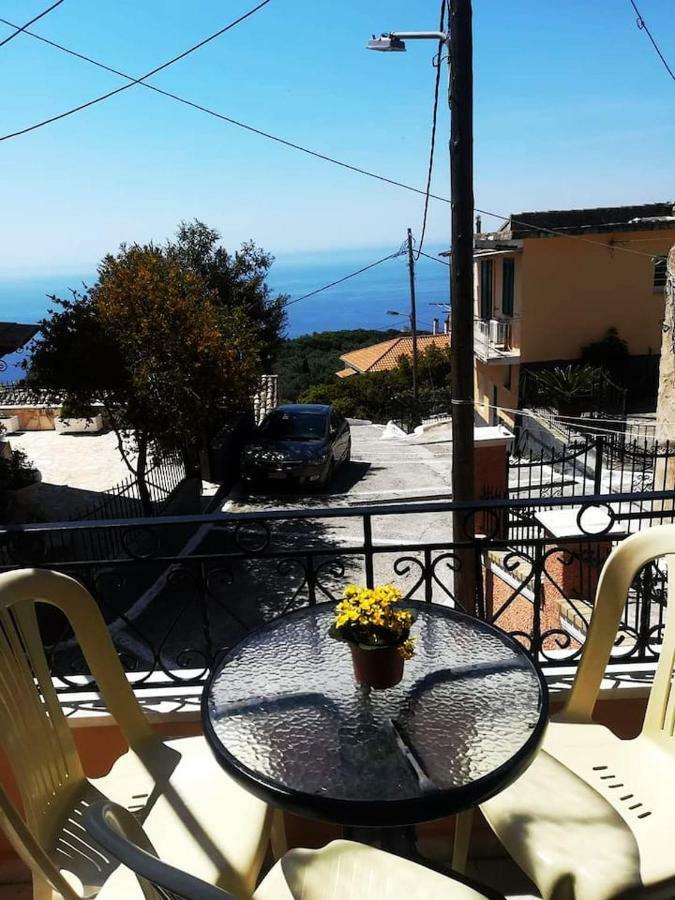 Marios Apartment Lákones Dış mekan fotoğraf